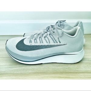 Nike Zoom Fly Running Shoe White/Black Women’s 10